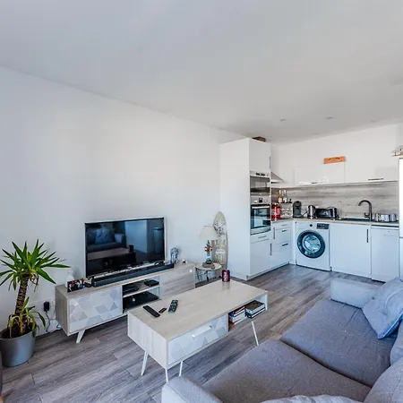 Apartamento Lumineux 4 Pers, Proche Ocean, Piscine, Parking Couvert - Fr-1-521-257 *